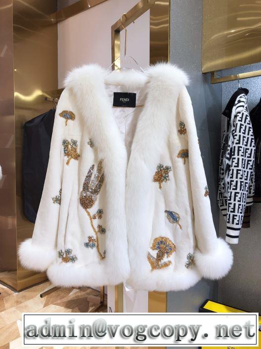 秋冬もちろん主役級　フェンディ FENDI 大人かわいい秋冬コーデを楽しみ　ハーフコート2019秋のファッショントレンドはこれ