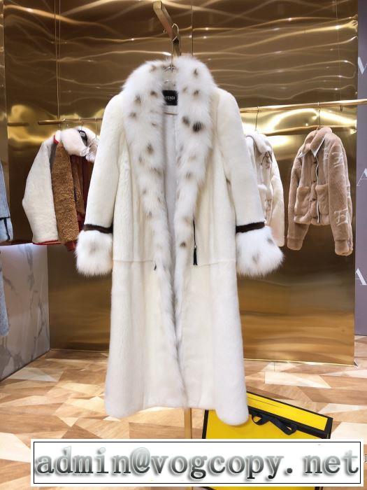 おしゃれさんはいち早く取り　フェンディ 2019秋、イチオシ上品　FENDI　コート 新作アイテムが今年流