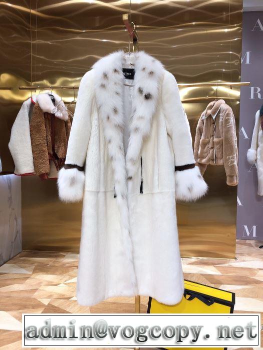 おしゃれさんはいち早く取り　フェンディ 2019秋、イチオシ上品　FENDI　コート 新作アイテムが今年流