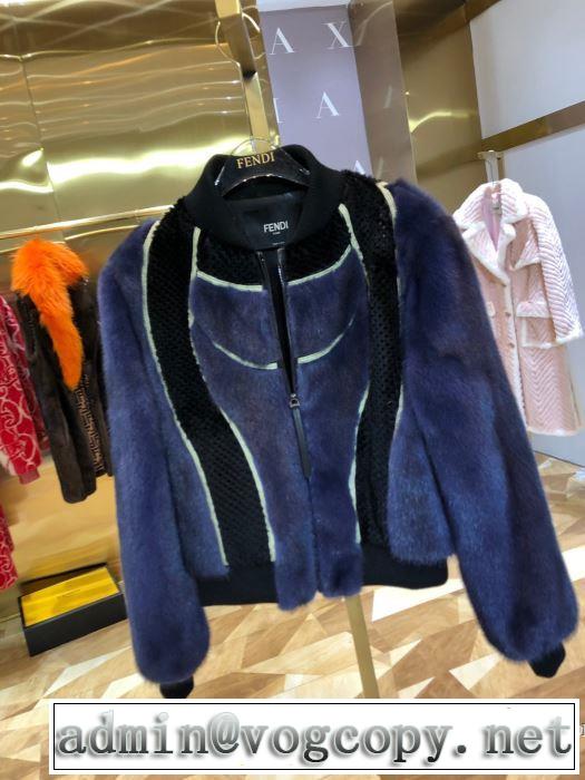 FENDI　秋冬コーデと相性がいい　フェンディ ハーフコートおしゃれなファッションコーデ　2019トレンド秋冬おすすめ安い