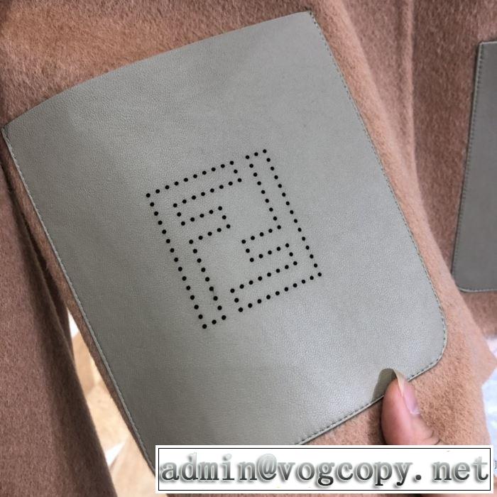 ハーフコート　秋冬にお世話になる定番　フェンディ【最新】2019年秋冬のトレンド速報　FENDI　優しいのに存在感