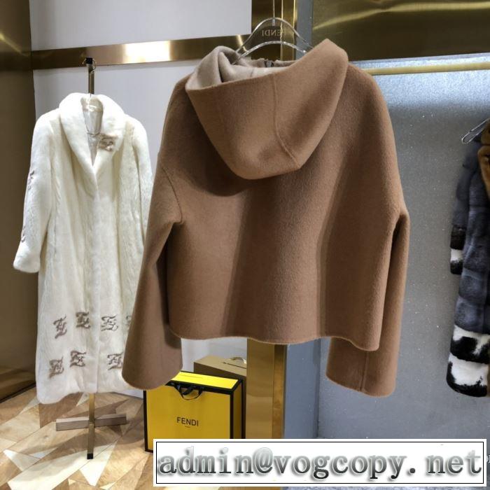 ハーフコート　秋冬にお世話になる定番　フェンディ【最新】2019年秋冬のトレンド速報　FENDI　優しいのに存在感