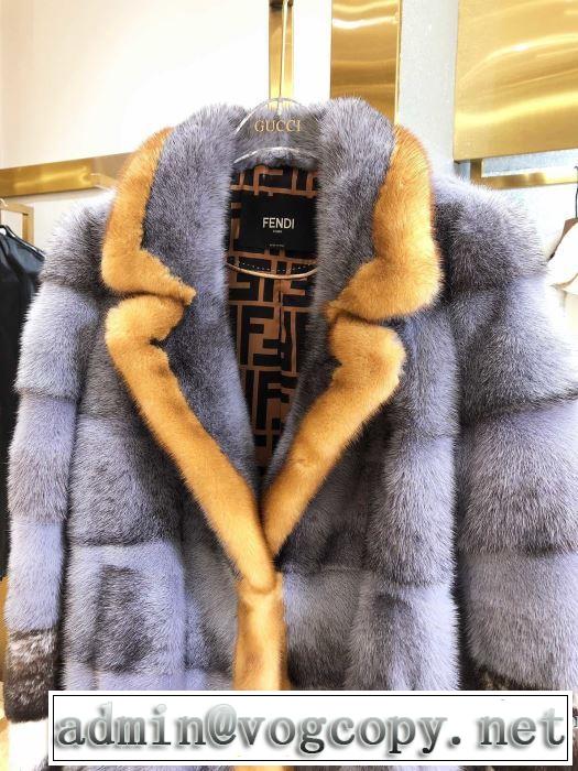 コート　おしゃれでおすすめ今季トレンド　フェンディ 今季トレンドをうまく取り　FENDI　2019トレンドファッション新品　
