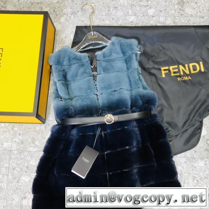 2019-20秋冬トレンドファッション　フェンディ 最新秋冬トレンドをチェック　FENDI　スカート　秋冬流行りファション