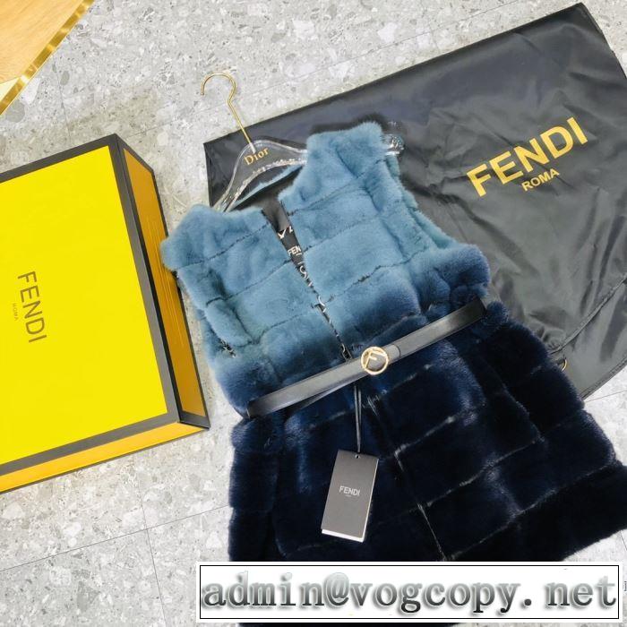 2019-20秋冬トレンドファッション　フェンディ 最新秋冬トレンドをチェック　FENDI　スカート　秋冬流行りファション