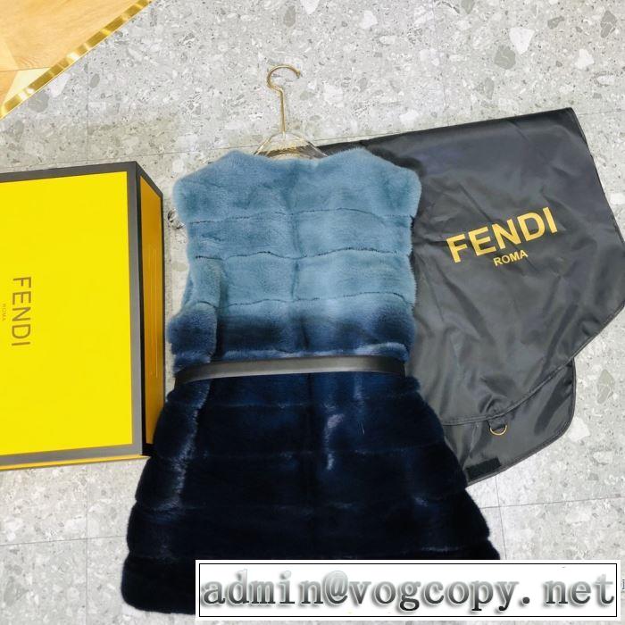 2019-20秋冬トレンドファッション　フェンディ 最新秋冬トレンドをチェック　FENDI　スカート　秋冬流行りファション