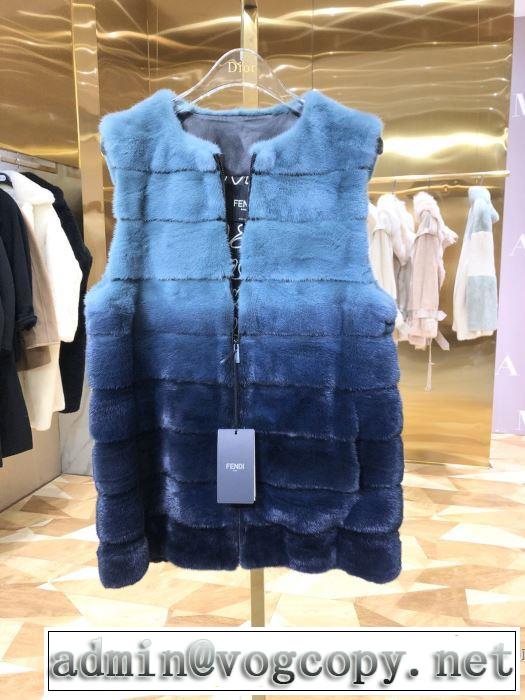 フェンディ【2019秋冬トレンド】押さえておきたい　 FENDI　サイズのよさを感じる新作　トップス　秋にこれがはやりそう