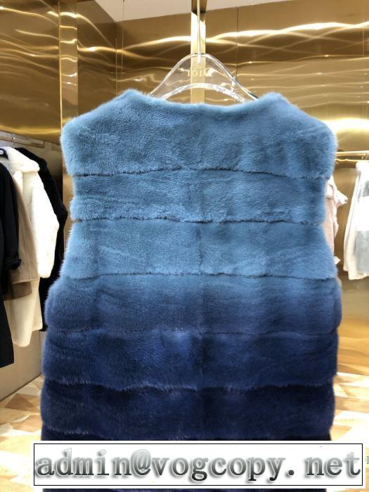 フェンディ【2019秋冬トレンド】押さえておきたい　 FENDI　サイズのよさを感じる新作　トップス　秋にこれがはやりそう