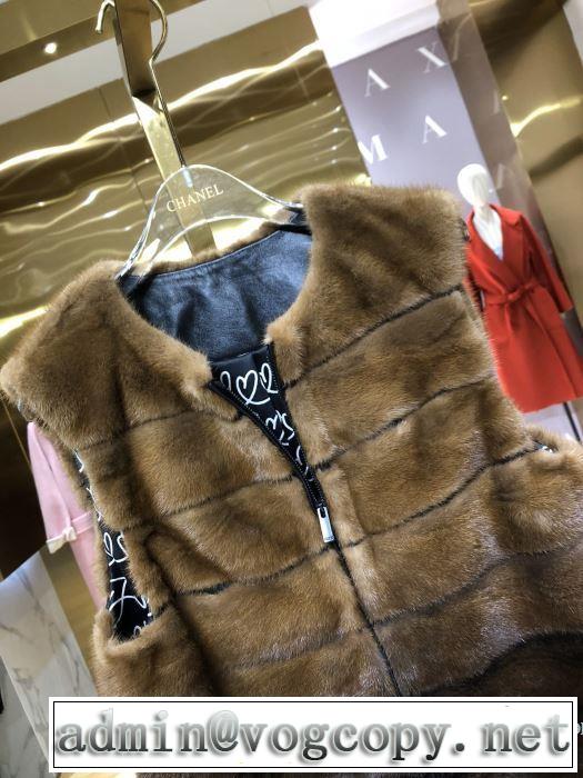 注目の秋ファッション一番　フェンディ FENDI　2019秋冬トレンド押さえておきたい　トップス　おしゃれに秋を迎えるために