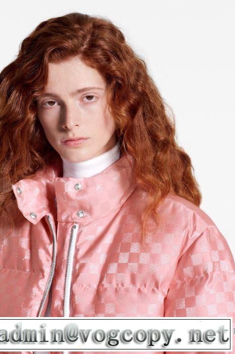 ルイ ヴィトン 最新秋冬トレンドをチェック！2019-20秋冬　LOUIS VUITTON　絶対おさえるべきカラーと最新　ダウンジャケット