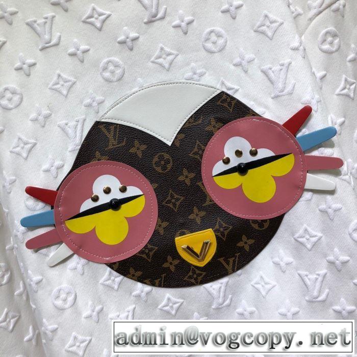 プルオーバーパーカー　今年注目すべき秋冬ファッション　ルイ ヴィトンヒットする秋冬コレクション　LOUIS VUITTON　2019トレンドアイテム激安