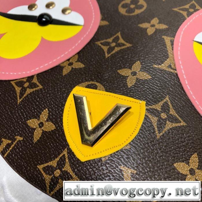 プルオーバーパーカー　今年注目すべき秋冬ファッション　ルイ ヴィトンヒットする秋冬コレクション　LOUIS VUITTON　2019トレンドアイテム激安