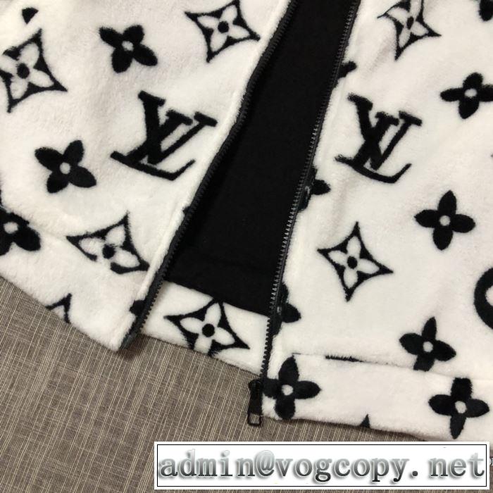 ルイ ヴィトン 秋冬ファッションコーディネート　LOUIS VUITTON　最重要！2019秋冬トレンド　ハーフコート　人気ファッション雑誌でも掲載