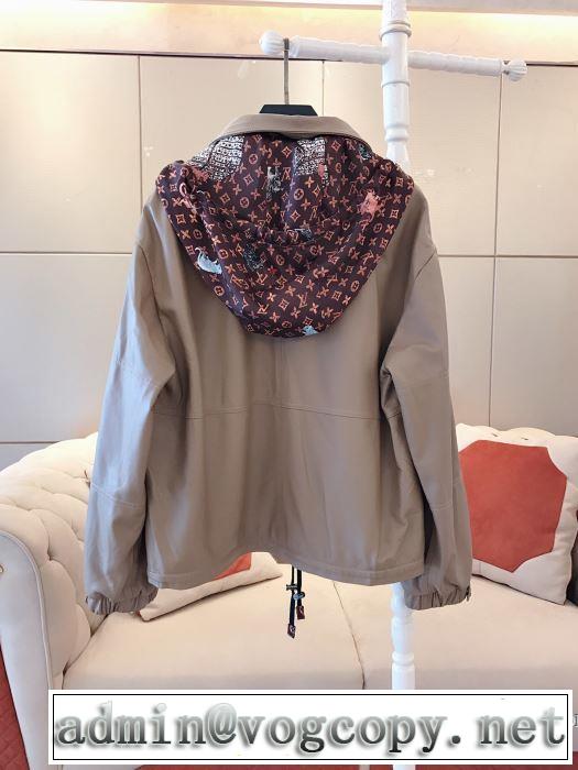 おしゃれなファッションコーデ　ルイ ヴィトン LOUIS VUITTON　【最新】2019年秋冬のトレンド速報　フード付きコート