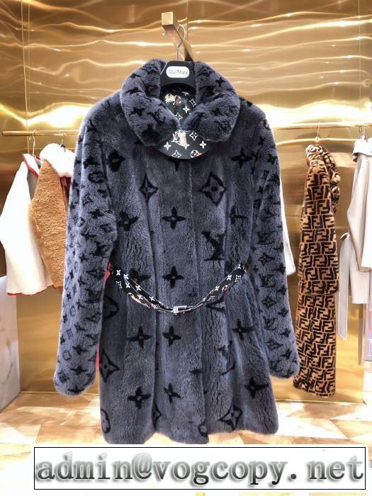 【2019秋冬】今きてる最先端ブランド　ルイ ヴィトン LOUIS VUITTON現在流行中のおすすめ人気　　コート 今年らしい新しい人気色
