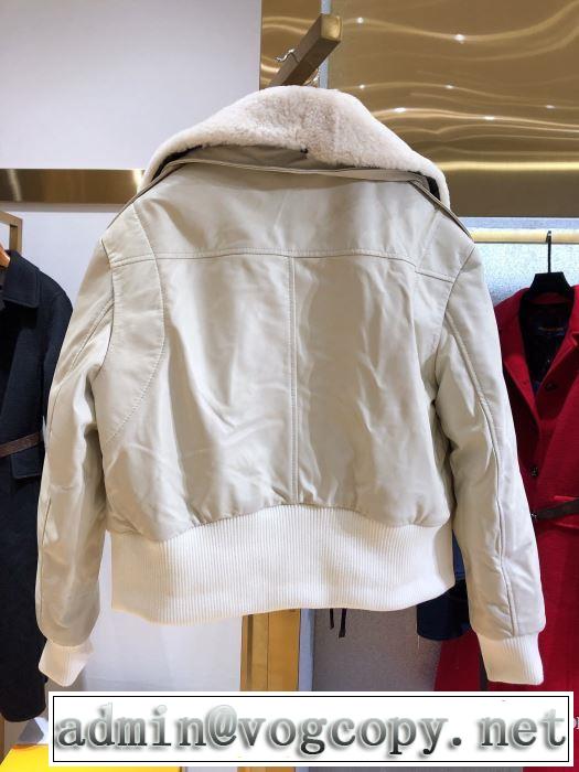 おしゃれでおすすめ今季トレンド　ルイ ヴィトン LOUIS VUITTON　今季トレンドをうまく取り　ハーフコート　2019トレンドファッション新品