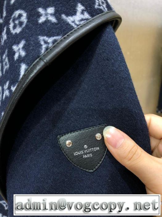 【2019秋冬トレンド】押さえておきたい　ルイ ヴィトン LOUIS VUITTON　サイズのよさを感じる新作　フード付きコート　秋にこれがはやりそう