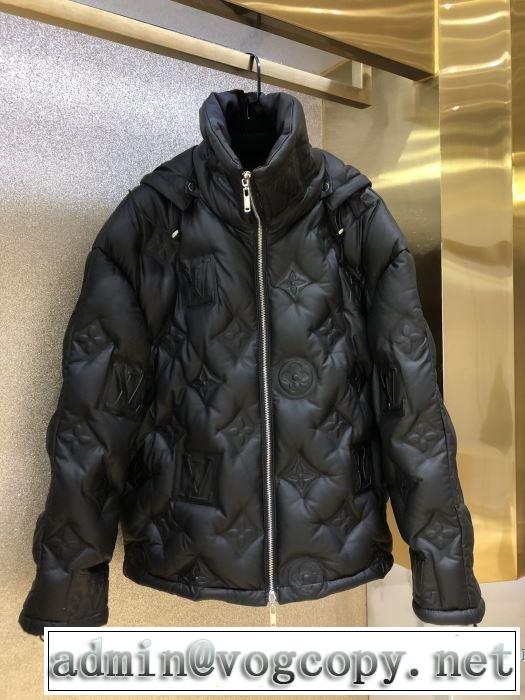 秋冬ファッションコーディネート　ルイ ヴィトン LOUIS VUITTON最重要！2019秋冬トレンド　　ブルゾン　人気ファッション雑誌でも掲載