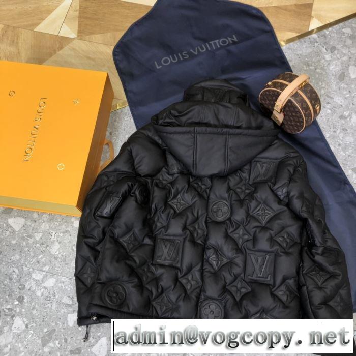 秋冬ファッションコーディネート　ルイ ヴィトン LOUIS VUITTON最重要！2019秋冬トレンド　　ブルゾン　人気ファッション雑誌でも掲載