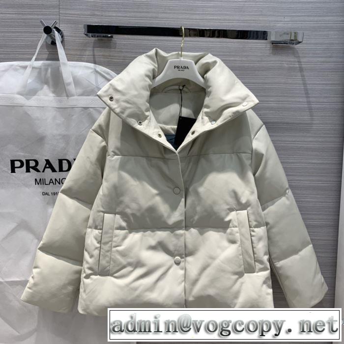 プラダ PRADA 最新秋冬トレンドをチェック！2019-20秋冬　ダウンジャケット　今年の流行りファション　2色可選　絶対おさえるべきカラーと最新