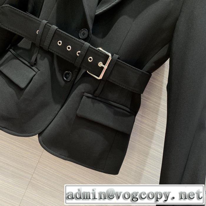 ハーフコート　秋にはやる最新作を先取り　プラダ 2019秋冬トレンドアイテム　PRADA さわやかに新品おすすめ　