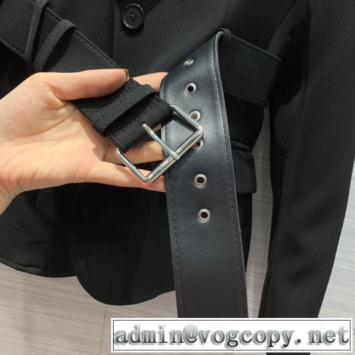 ハーフコート　秋にはやる最新作を先取り　プラダ 2019秋冬トレンドアイテム　PRADA さわやかに新品おすすめ　