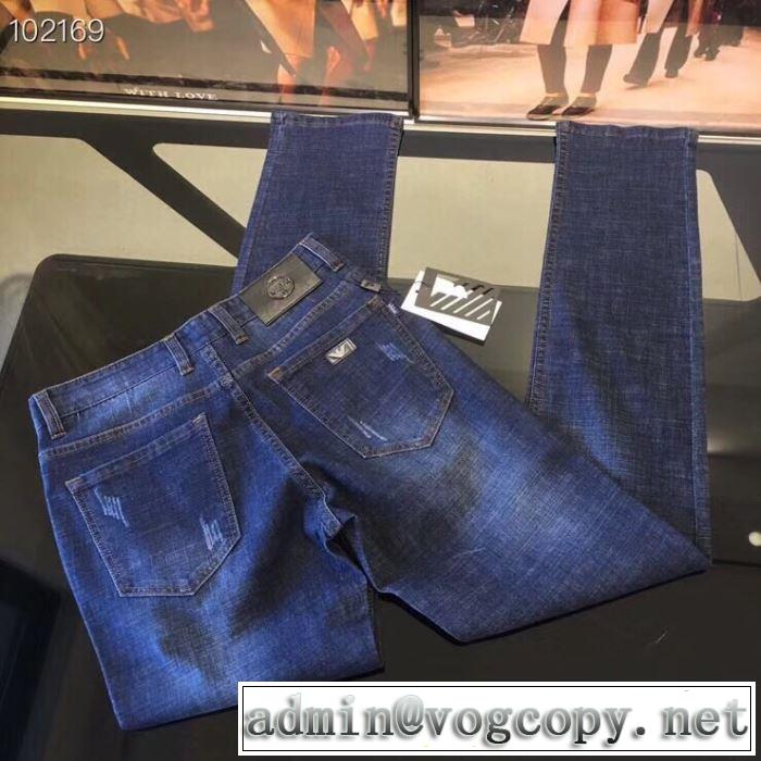 カジュアルを一歩大人に  アルマーニ ARMANI  サラサラの着心地  バーバリーコピー  2019年の夏のマスト