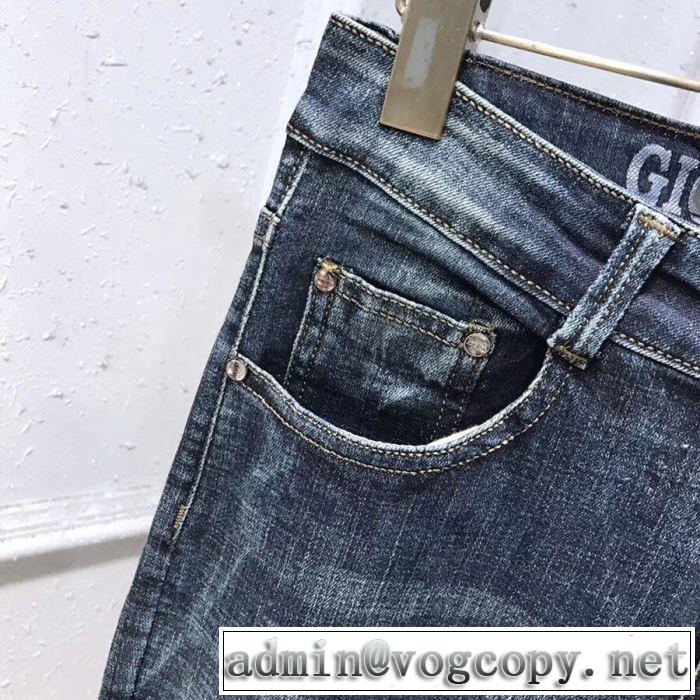 2019夏色っぽさ  ぐっと鮮度がアップ  アルマーニ ARMANI  バーバリーコピー   グッと大人っぽい印象に