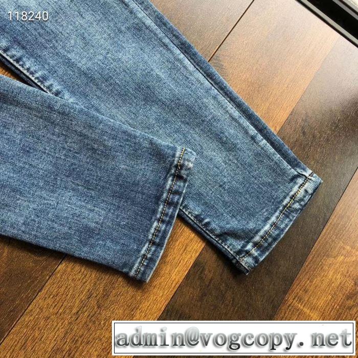 上品なリラックス感 アルマーニ2019春夏は人気定番  ARMANI デニムパンツ オシャレ印象で人気の高い