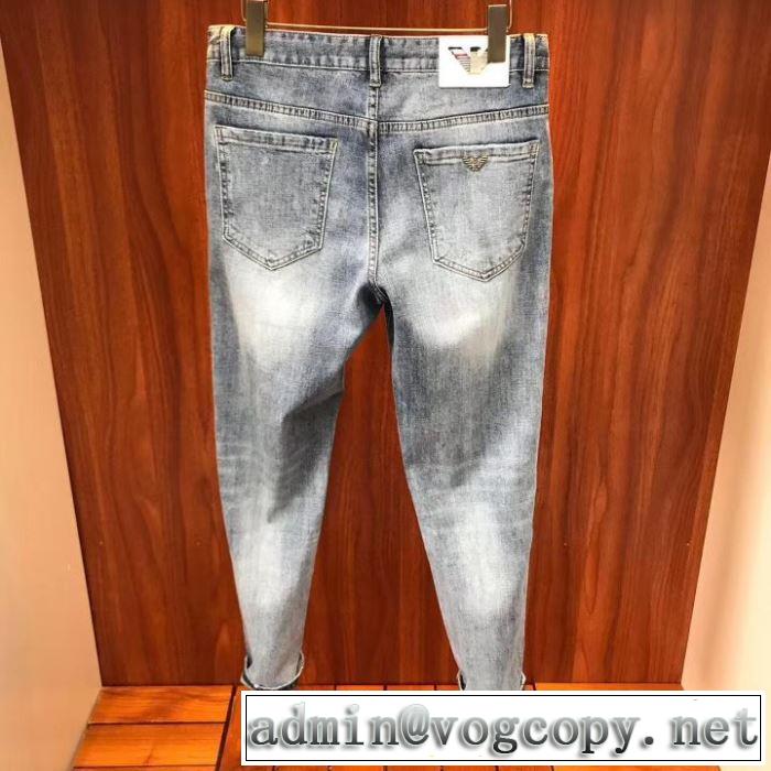 大人カジュアル夏ファッション2019 アルマーニ洗練された印象に ARMANI デニムパンツ オシャレアイテム