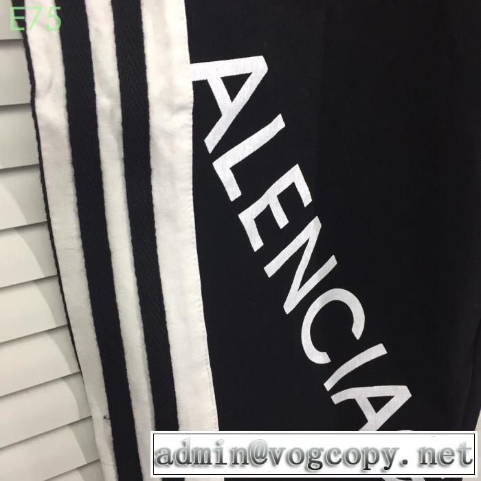 大人の可愛さを引き立て 2019年春夏流行ファッション バレンシアガ BALENCIAGA チノパン