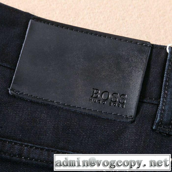 テーパードデニムパンツ ヒューゴボス HUGO BOSS 2019年春夏流行ファッション 派手すぎず