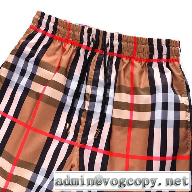 魅力的なカラー使い バーバリー BURBERRY ブランド ジーンズ 2019春夏のトレンド新商品