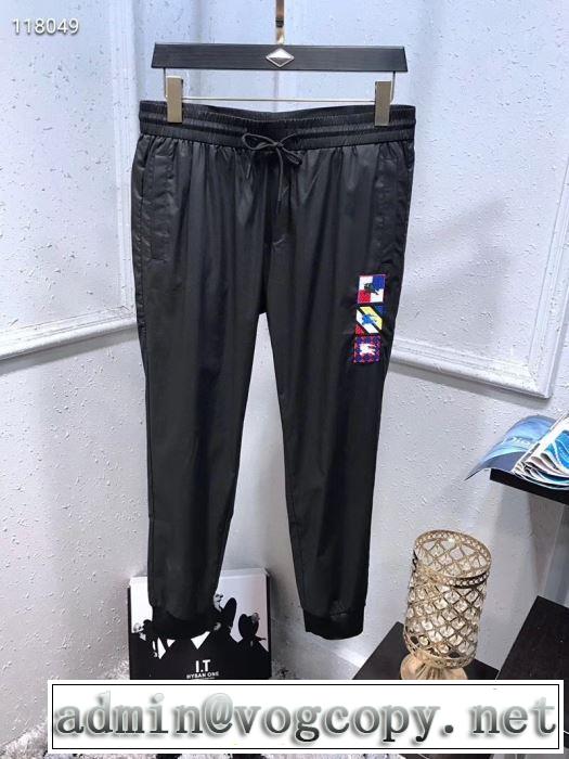 ジーパン パンツ2019SS バーバリー素敵カジュアルの春夏コレクション  BURBERRY 大人らしく仕上げ