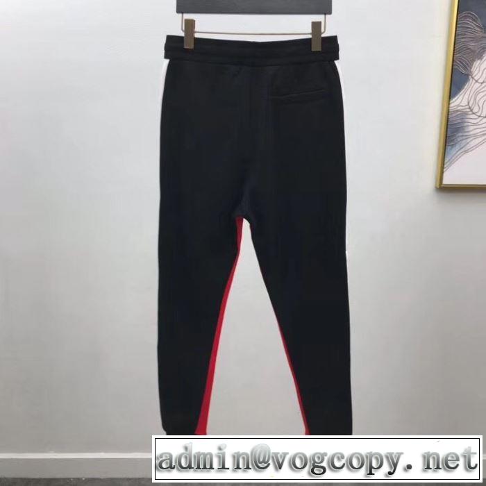バーバリー夏に良く似合うちょっと新品  BURBERRY  ジーパン パンツ 2019さわやか夏スタイル新品