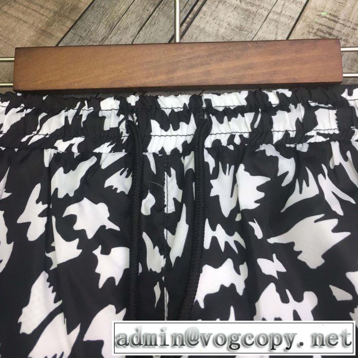 ドルチェ＆ガッバーナ Dolce&Gabbana ブランド ジーンズ  【2019年】夏のファッショ 春夏シンプルファッションでOK！