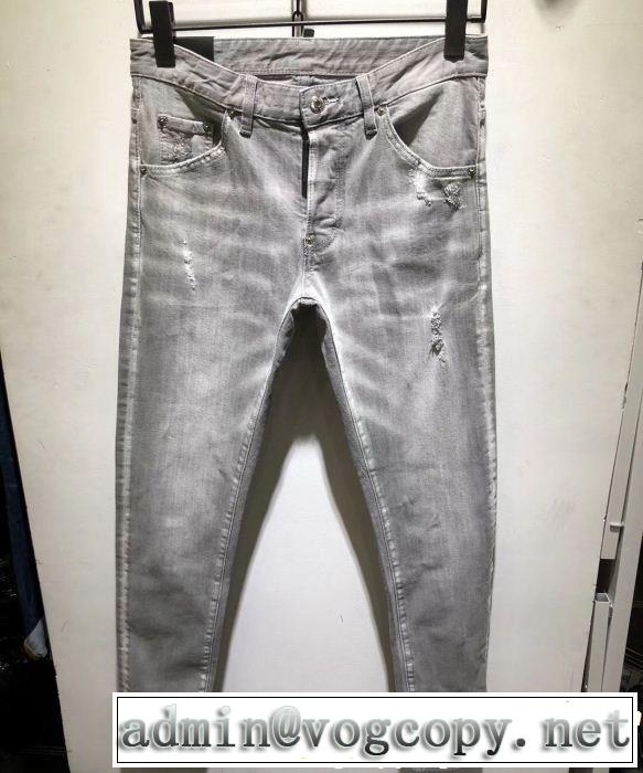 テーパードデニムパンツ ディースクエアード 2019年春夏シーズンの人気 DSQUARED2 今人気の秘訣