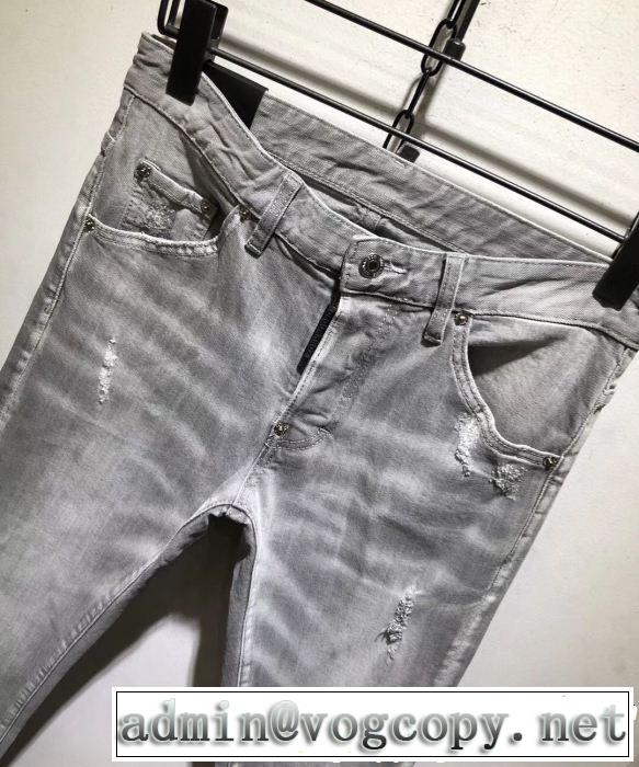 テーパードデニムパンツ ディースクエアード 2019年春夏シーズンの人気 DSQUARED2 今人気の秘訣