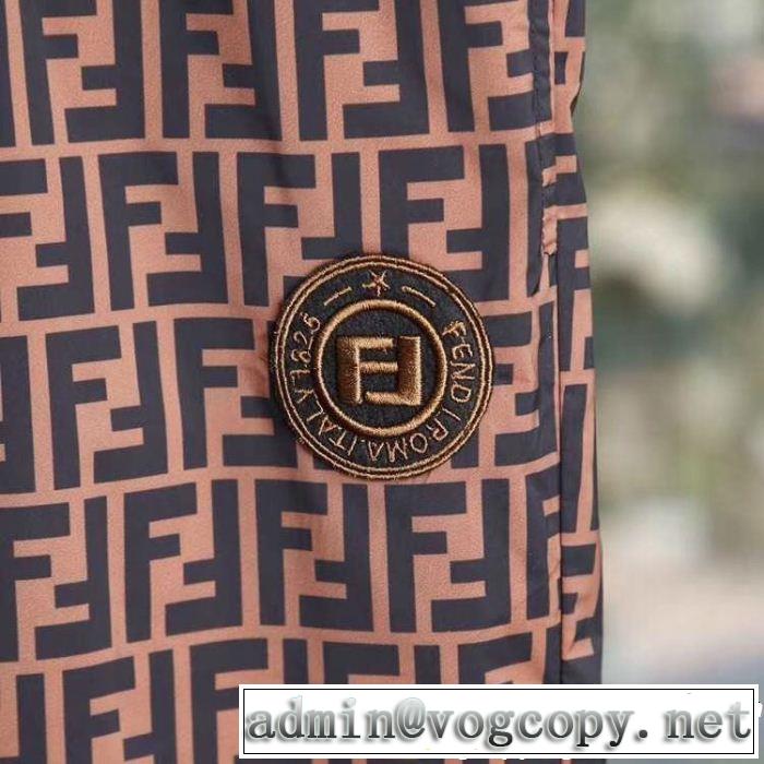 ブラッシュアップして華やかに フェンディ2019年春夏流行ファッション FENDI スエットパンツ 品のよさを感じさ