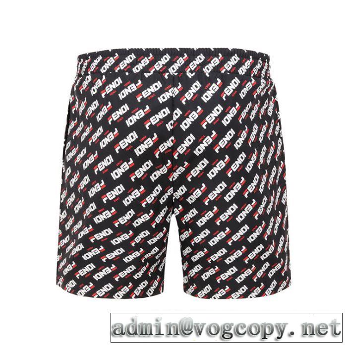 魅力的なカラー使い フェンディ FENDI ブランド ジーンズ 2019春夏のトレンド新商品
