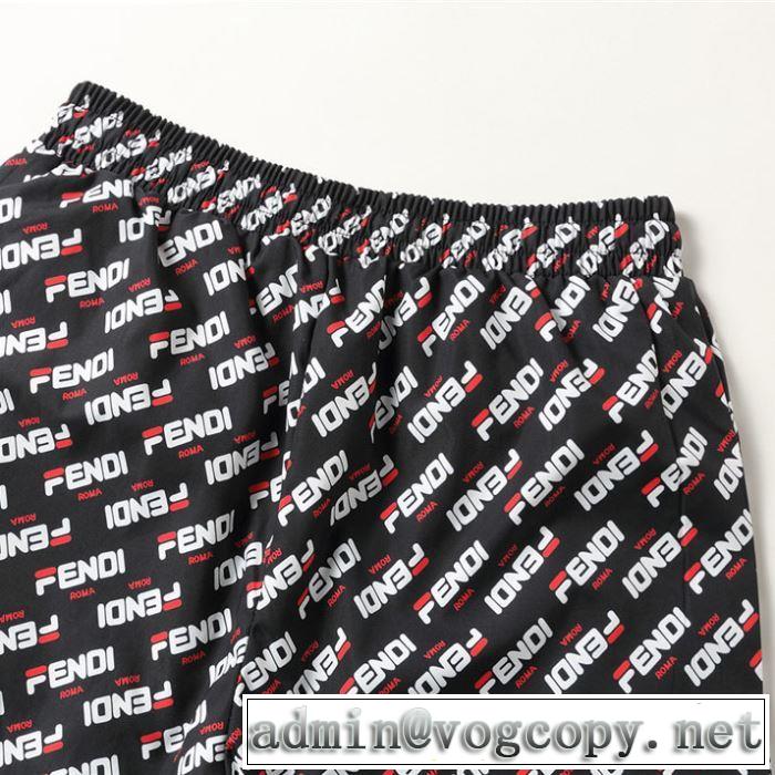 魅力的なカラー使い フェンディ FENDI ブランド ジーンズ 2019春夏のトレンド新商品