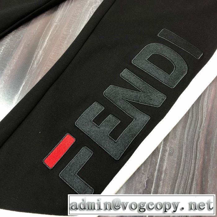 フェンディ2019年春夏シーズンの人気  FENDI チノパン 注目度が高まり最新コレクション