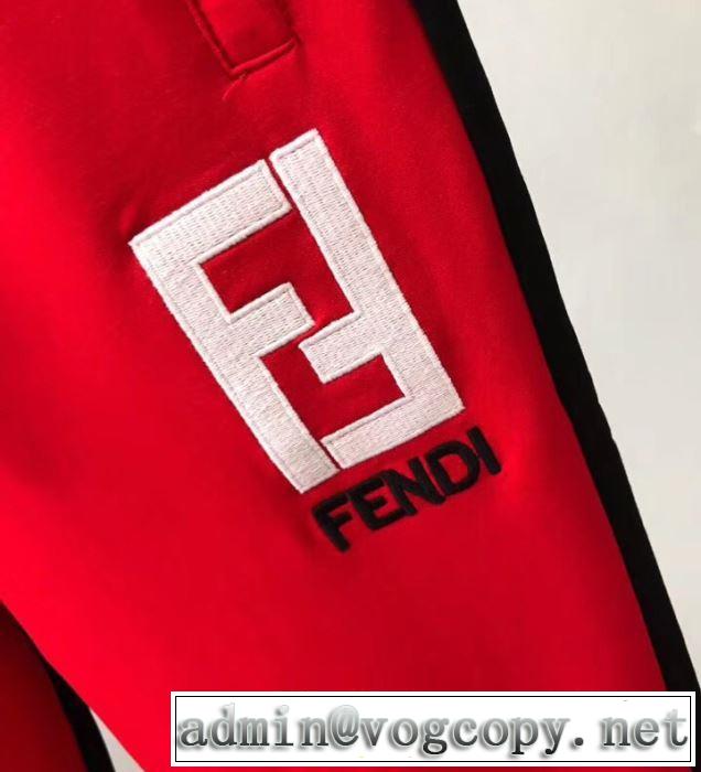 リラックス感のある着こなしフェンディ 夏のコーデには欠かせない FENDI チノパン 2019SS