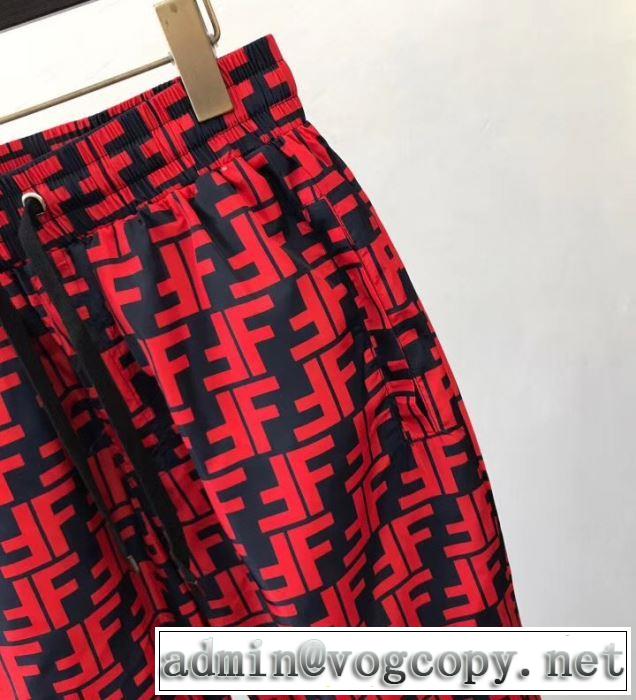 《2019年》今、注目のストリート チノパン クールな印象を引き立て フェンディ FENDI