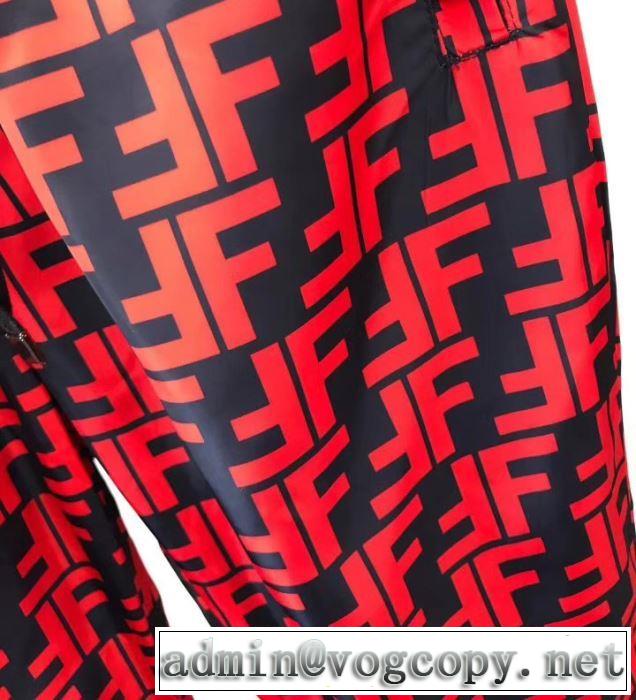 《2019年》今、注目のストリート チノパン クールな印象を引き立て フェンディ FENDI