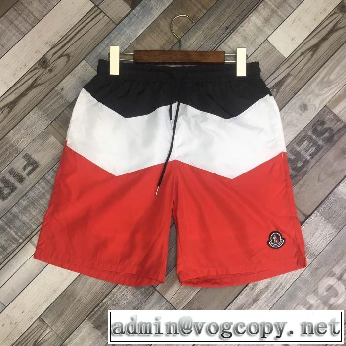 2019春夏の大注目トレンド モンクレール MONCLER デニムパンツ 今年の夏は着こなし