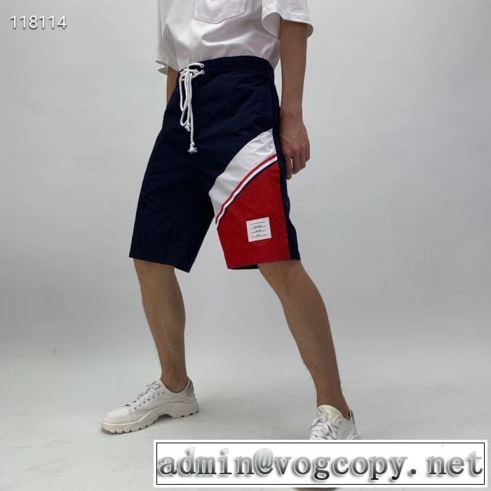 トムブラウン2019春夏は人気定番  THOM BROWNE スエットパンツ リラックス感のある着こなし