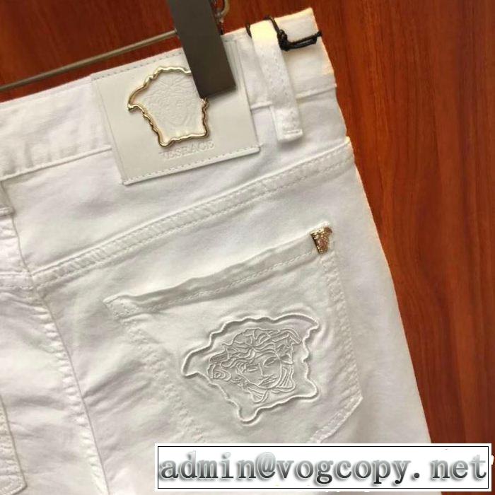ヴェルサーチVERSACE 優しげ人気アイテム ヴァレンティノ 春夏の流行り2019新品 デニムパンツ ちょっと大人の印象