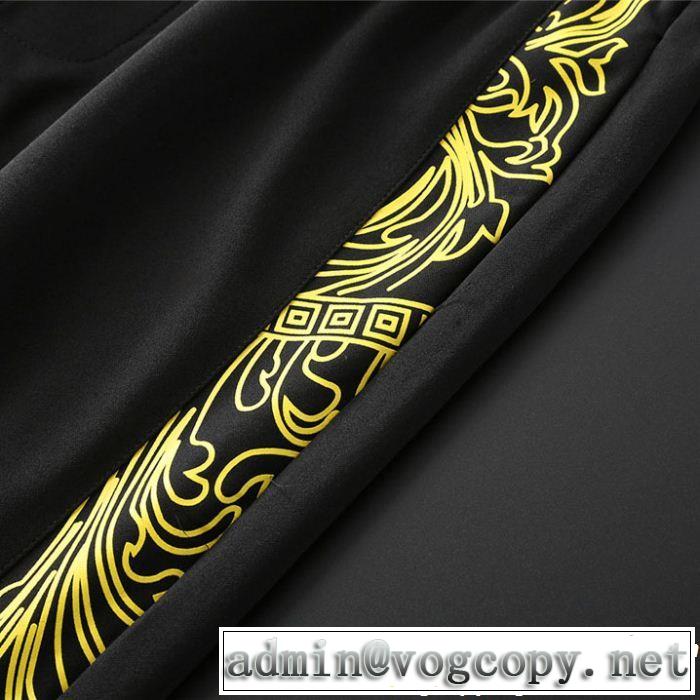 派手にはなりすぎず ヴェルサーチVERSACE チノパン 春夏の流行り2019新品 トレンド感があって涼しげ