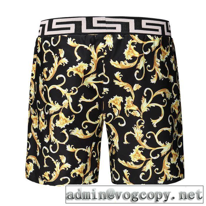 高級感が好評です 2019春夏のトレンド新商品 ヴェルサーチVERSACE デニムパンツ